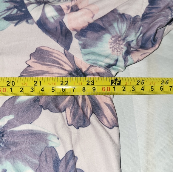 Falls Creek Floral Top Size XL - Picture 9 of 11